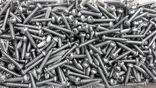 Why Zinc Flake Coating Is Replacing Electroplating in Fasteners